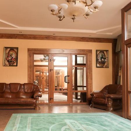 Green City Hotel Mykolaiv Dış mekan fotoğraf