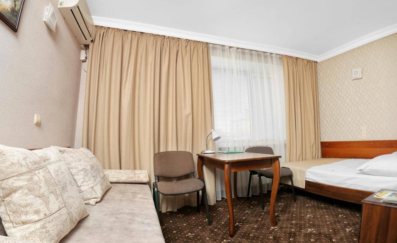 Green City Hotel Mykolaiv Dış mekan fotoğraf