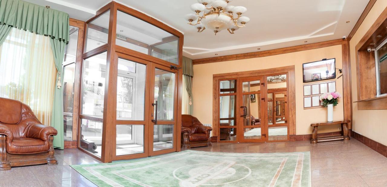 Green City Hotel Mykolaiv Dış mekan fotoğraf