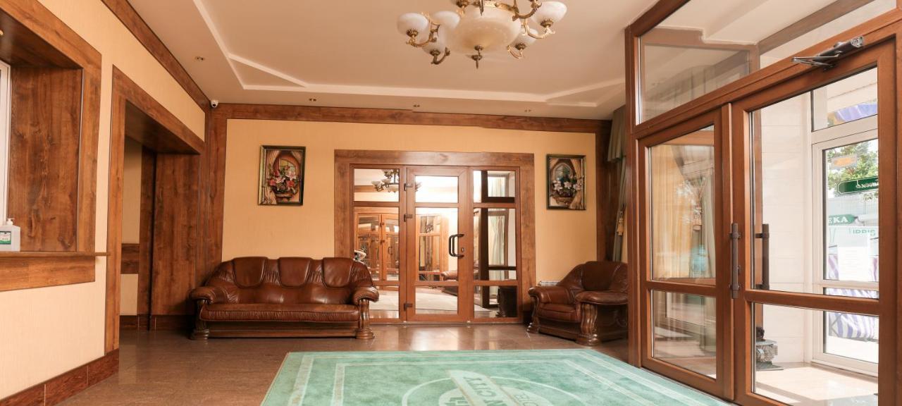 Green City Hotel Mykolaiv Dış mekan fotoğraf