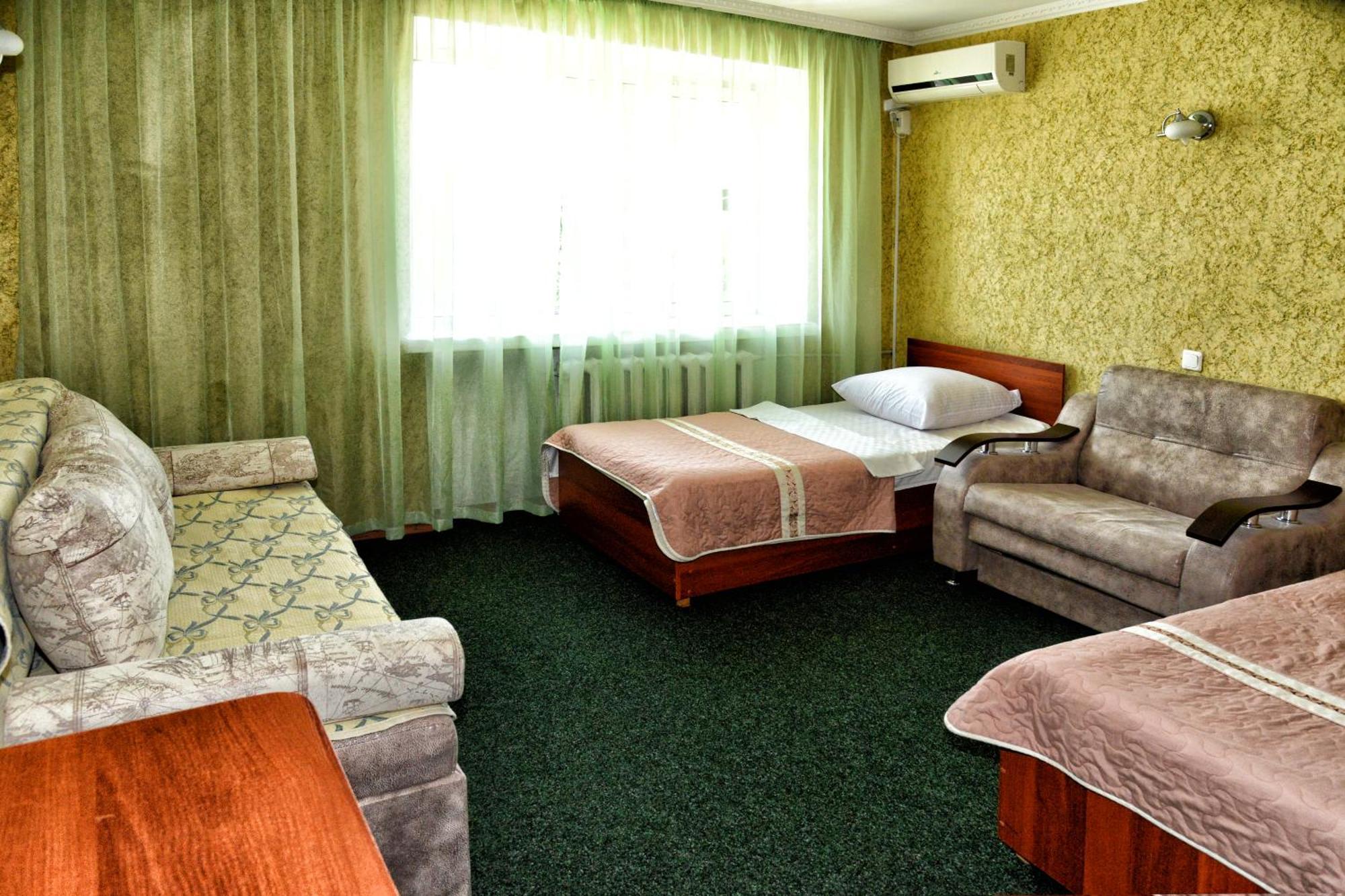 Green City Hotel Mykolaiv Dış mekan fotoğraf